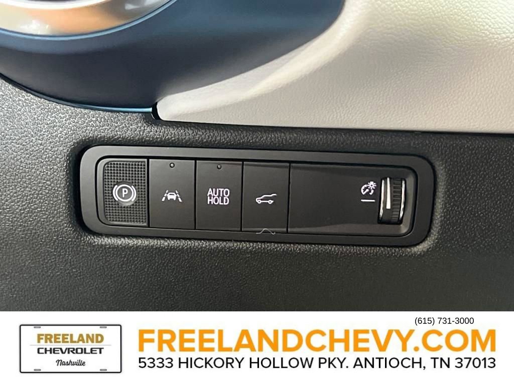 New 2025 Chevrolet Equinox EV LT w/ Convenience Package II image 14