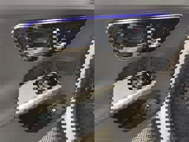 Certified 2026 Mercedes-Benz GLC 300 4MATIC image 17