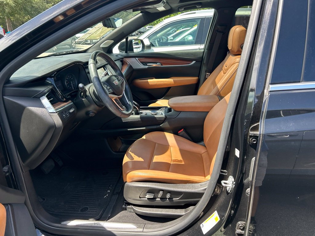 Used 2024 Cadillac XT5 Premium Luxury w/ Technology Package FWD image 15
