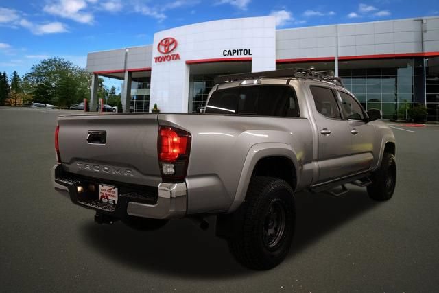 Certified 2022 Toyota Tacoma SR5 AWD/4WD image 4