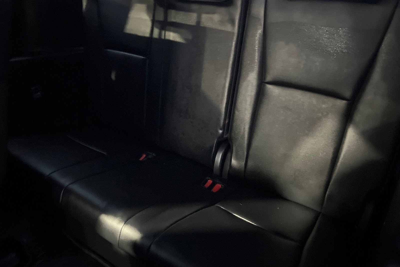 Used 2024 Toyota Highlander XLE image 12