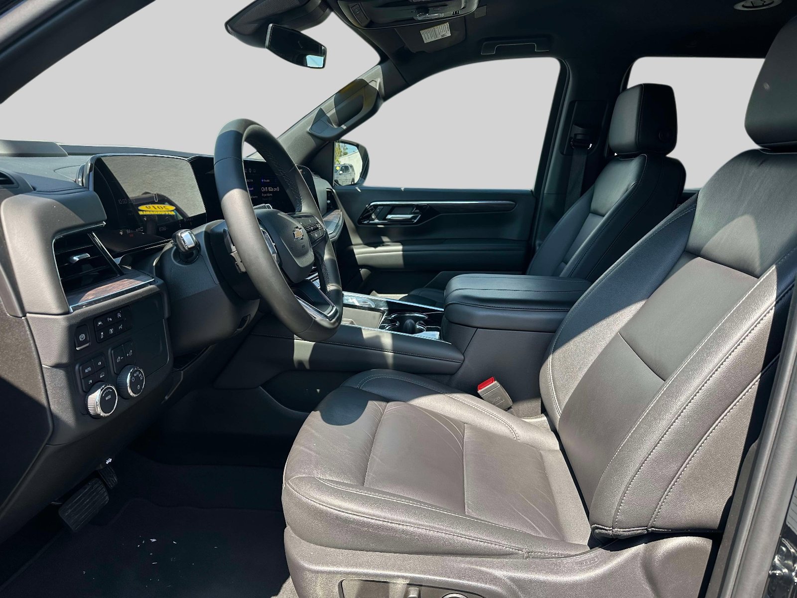 Used 2025 Chevrolet Tahoe LT AWD/4WD image 17