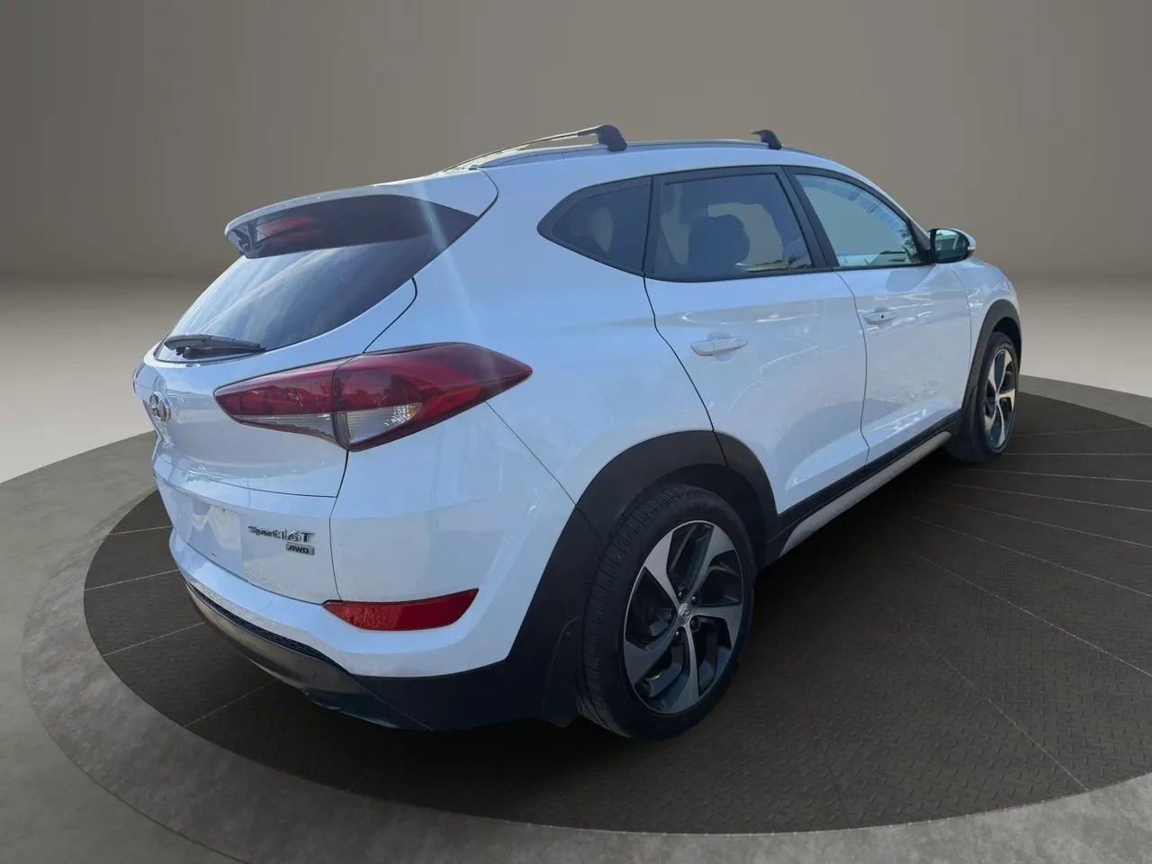Used 2017 Hyundai Tucson Sport w/ Cargo Package AWD/4WD image 5