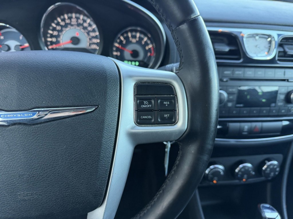 Used 2013 Chrysler 200 Touring image 17