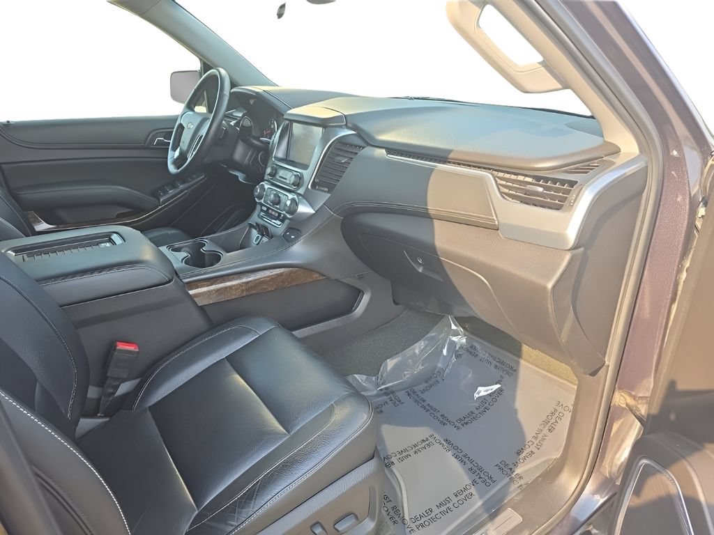 Used 2017 Chevrolet Suburban LT w/ LT Signature Package AWD/4WD image 20