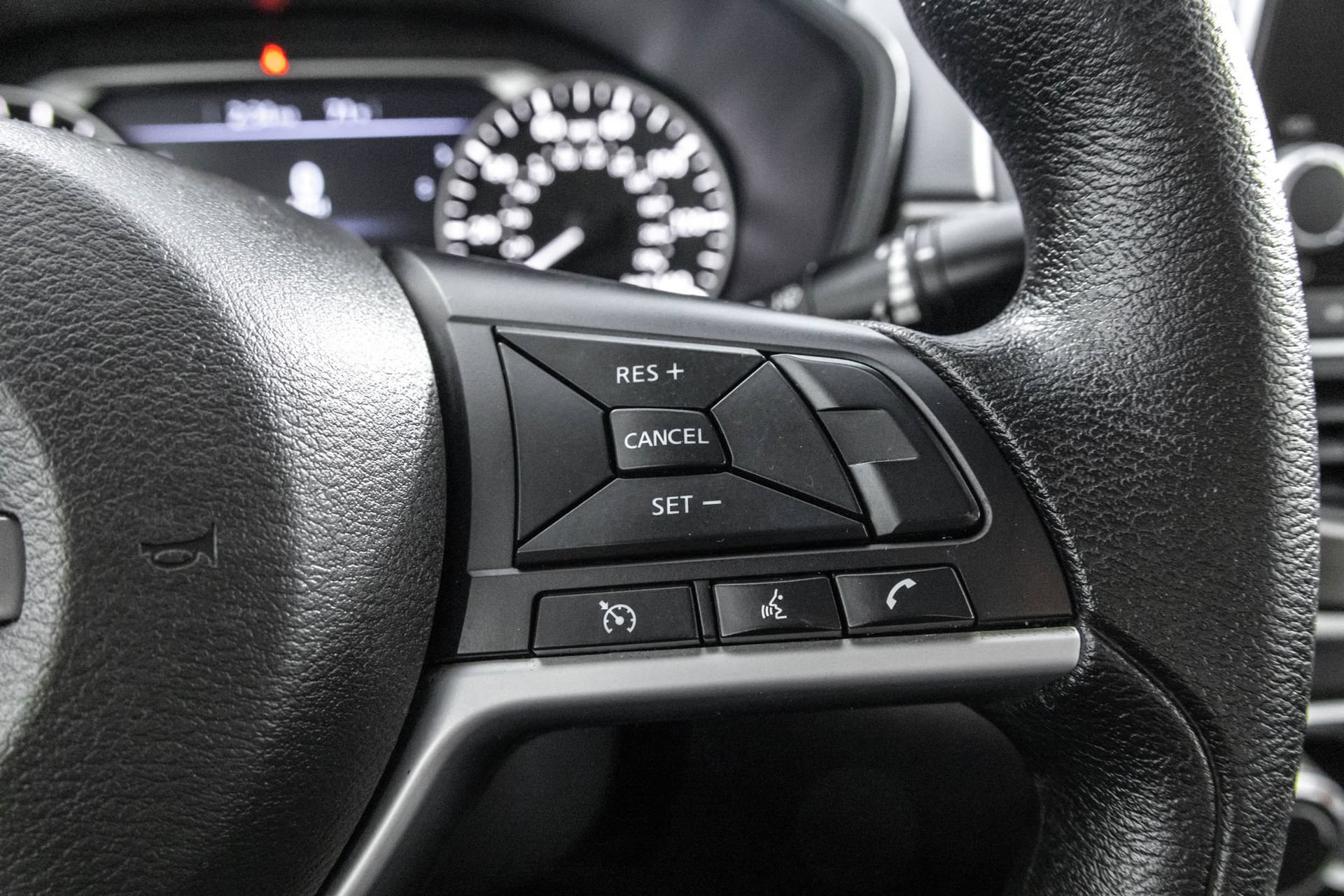 Used 2024 Nissan Altima 2.5 SV FWD image 27