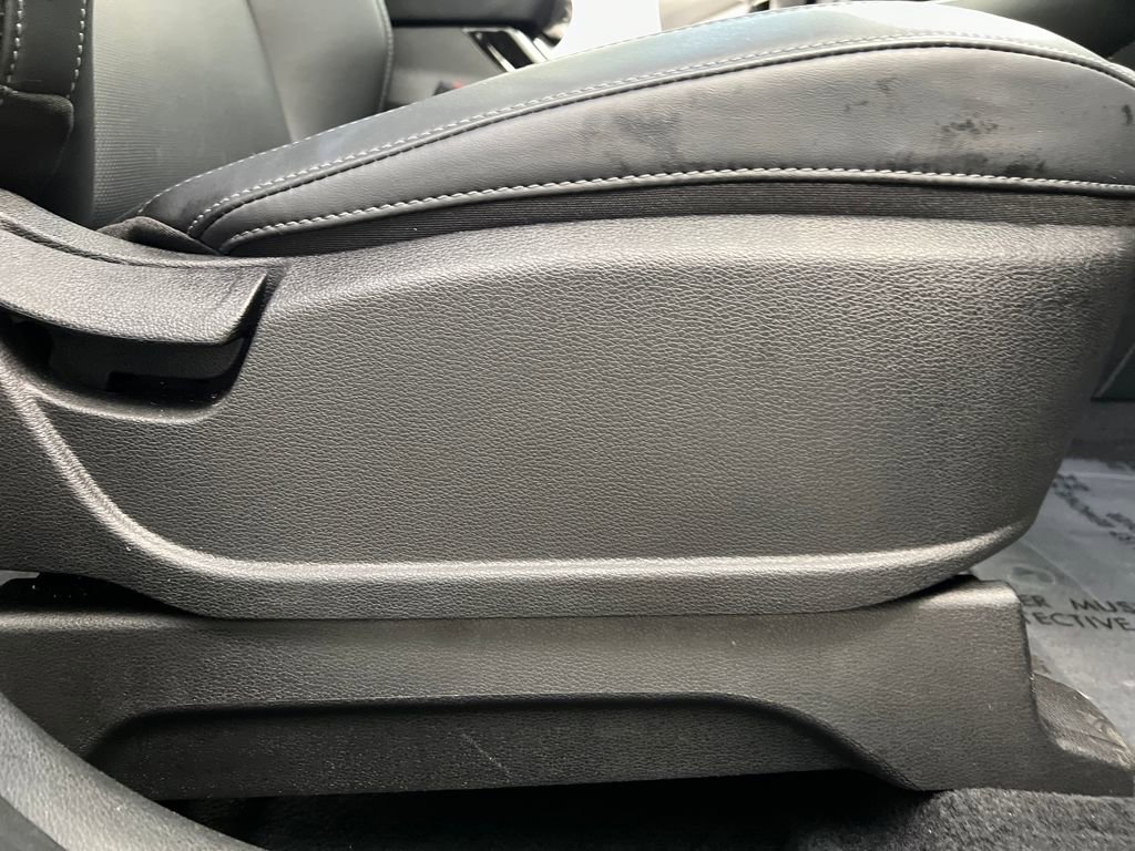 Used 2025 Kia Telluride S image 29