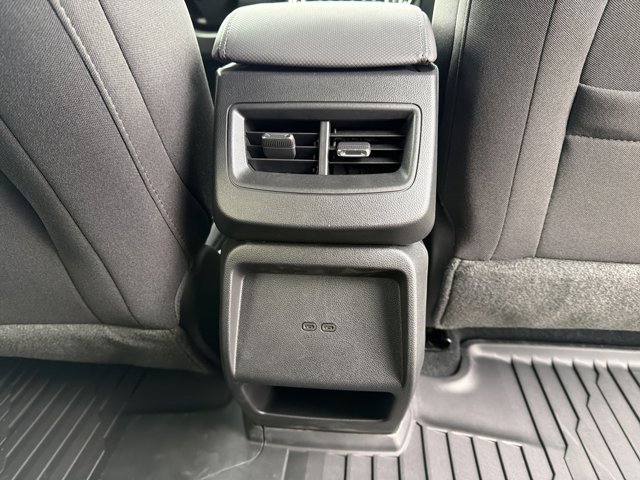 New 2026 Chevrolet Equinox EV LT image 27