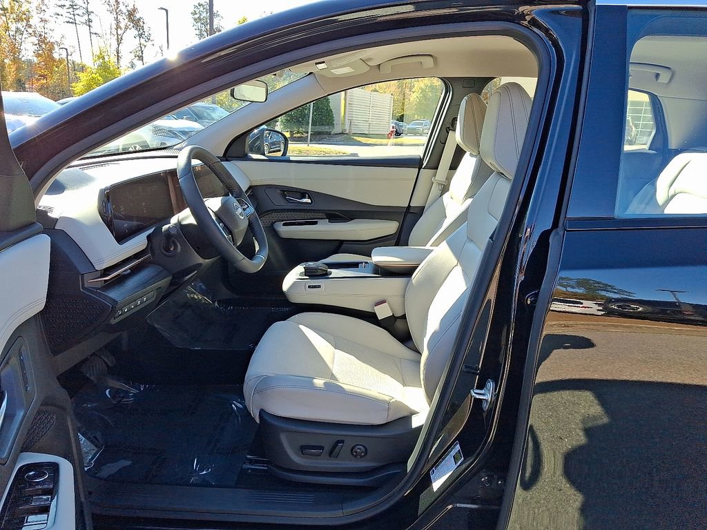Used 2023 Nissan Ariya FWD image 14
