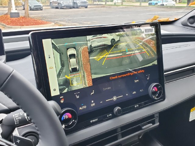 New 2027 Toyota C-HR w/ ALL Weather Mat Package (TMS) AWD/4WD image 29