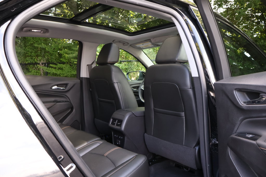 Certified 2023 Chevrolet Equinox Premier AWD/4WD image 52