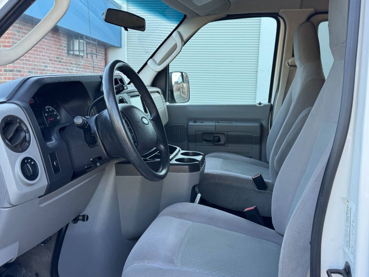 Used 2012 Ford E-350 and Econoline 350 XLT RWD image 8