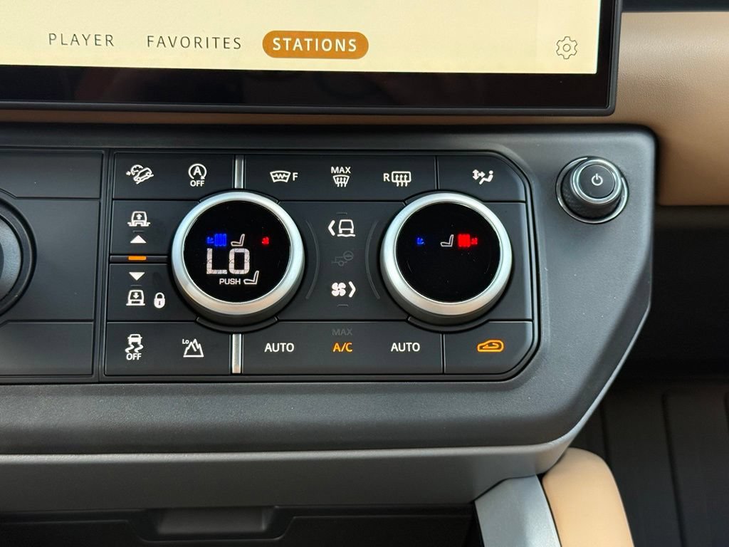 New 2026 Land Rover Defender 130 V8 AWD/4WD image 25