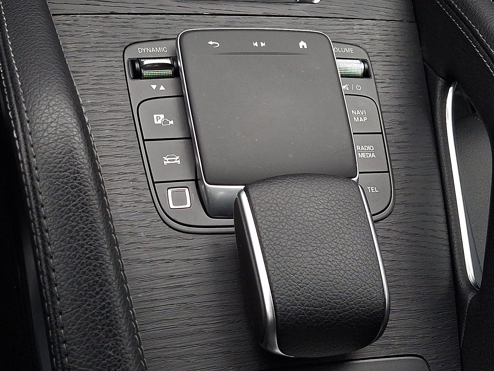 Used 2025 Mercedes-Benz GLS 450 4MATIC image 25