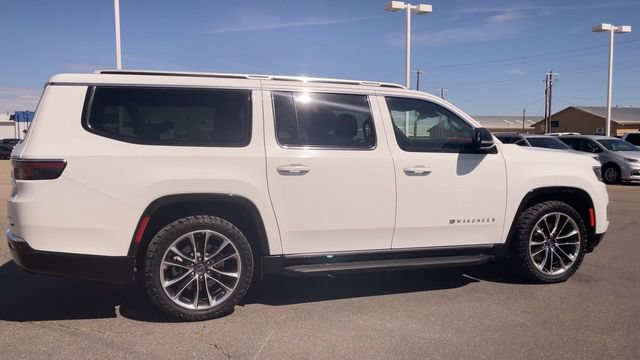 Used 2024 Jeep Wagoneer L Series II w/ Premium Group I AWD/4WD image 2