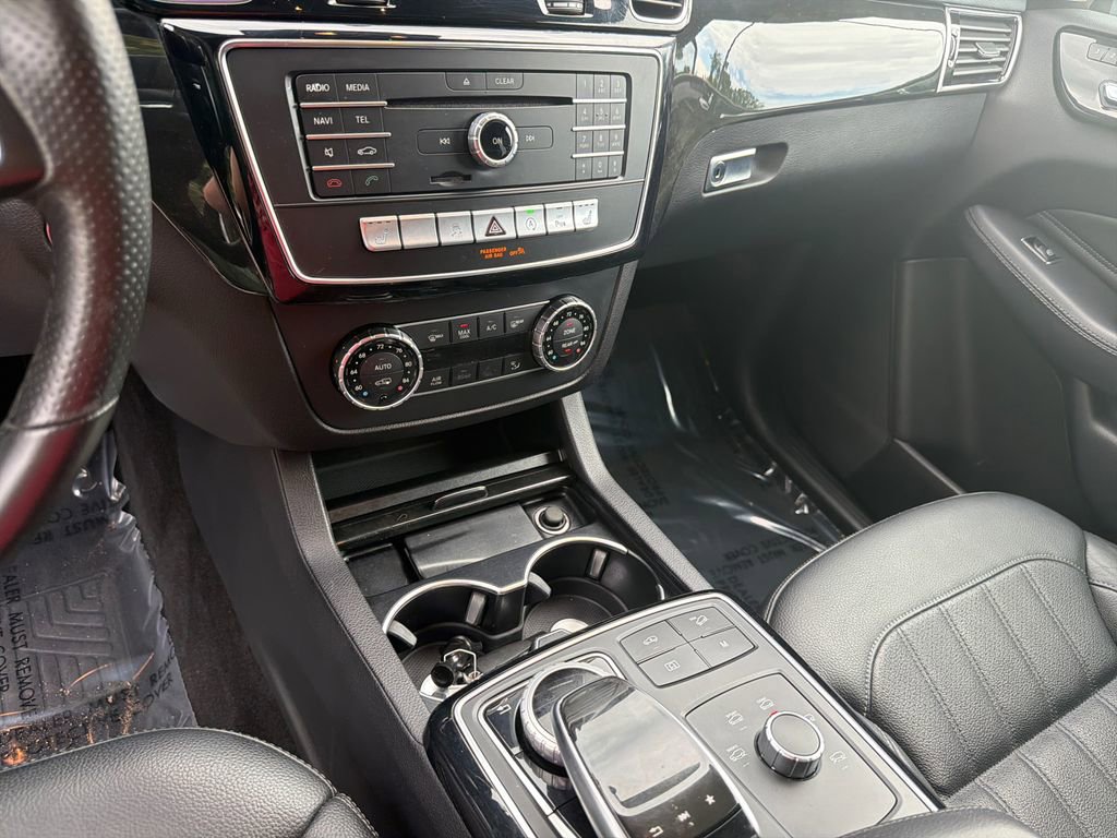 Used 2018 Mercedes-Benz GLS 450 4MATIC image 30
