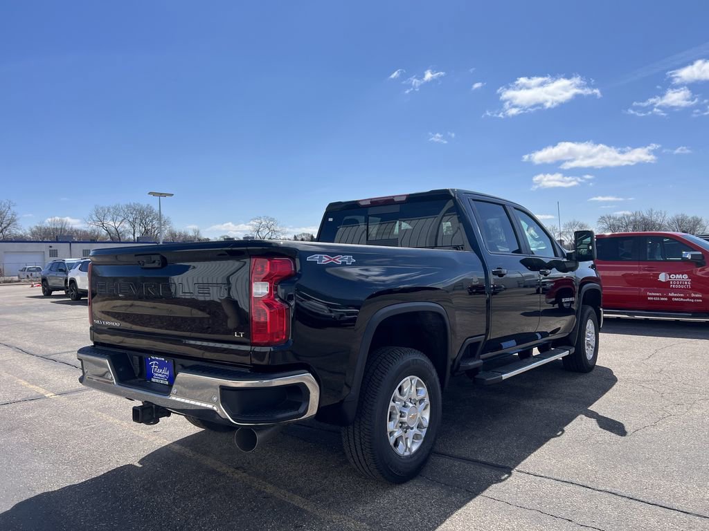New 2026 Chevrolet Silverado 3500 LT image 3