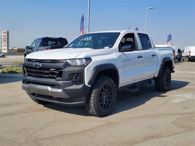 Used 2023 Chevrolet Colorado Trail Boss w/ Advanced Trailering Package image 3