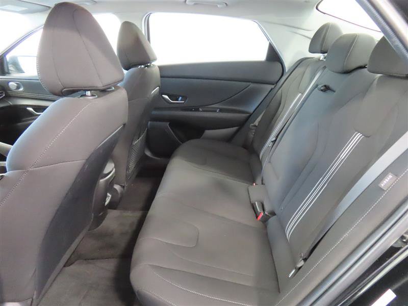 Used 2024 Hyundai Elantra SEL w/ Convenience Package FWD image 30