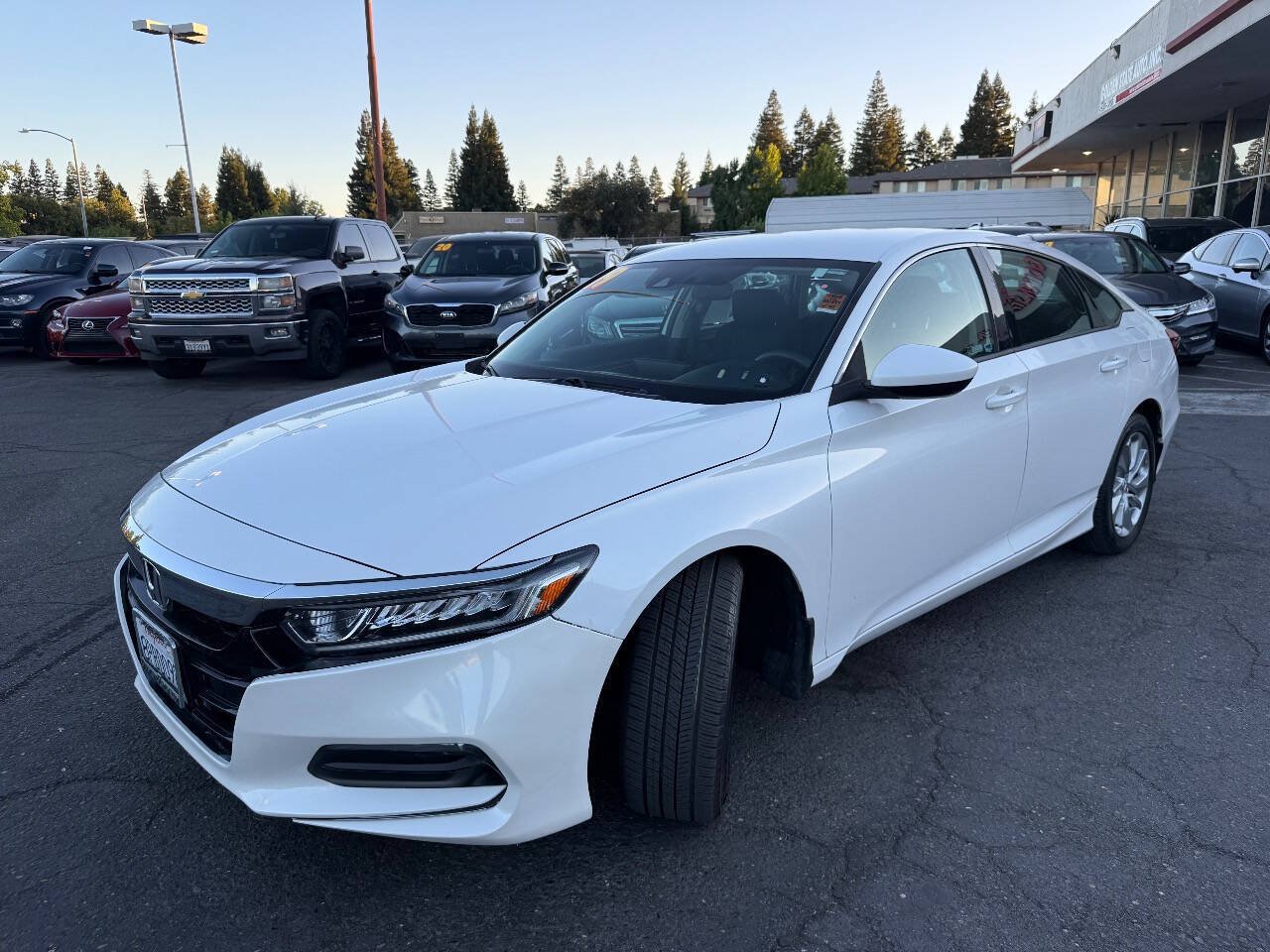 Used 2019 Honda Accord LX image 3