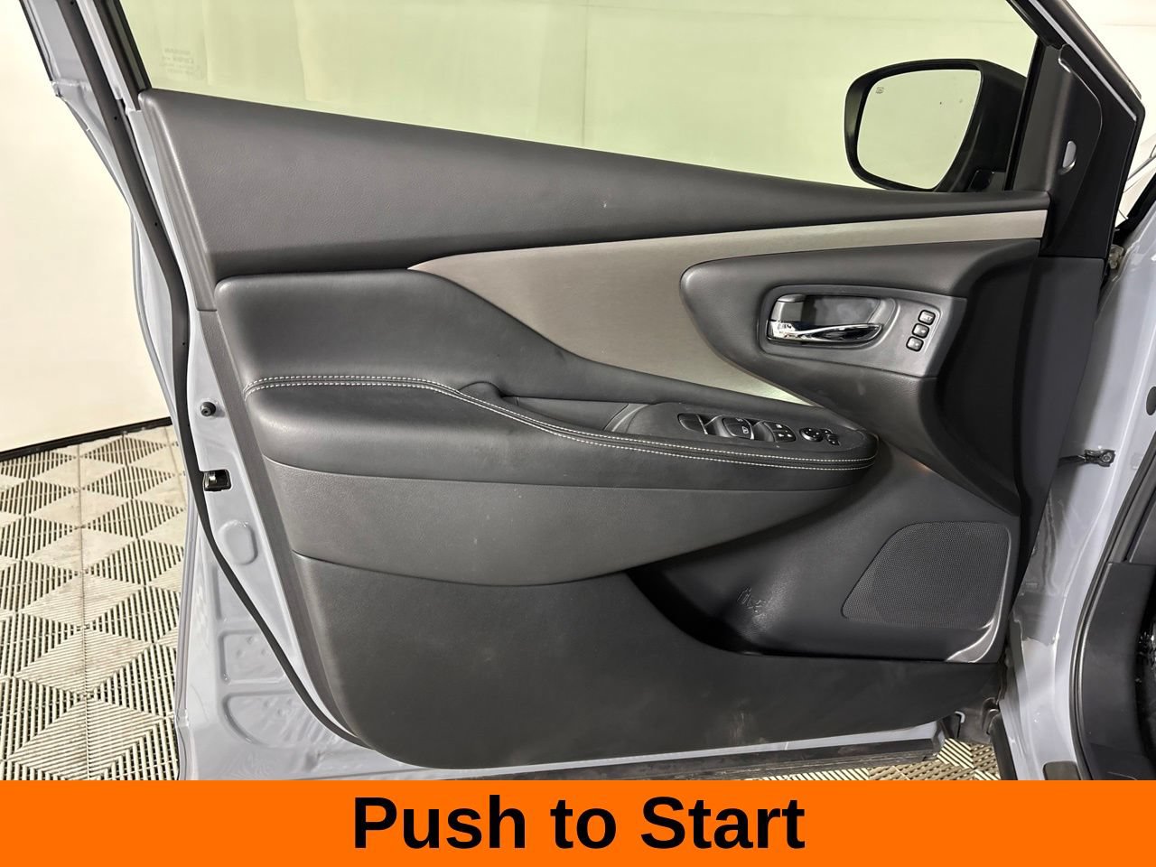 Used 2024 Nissan Murano SL FWD image 10