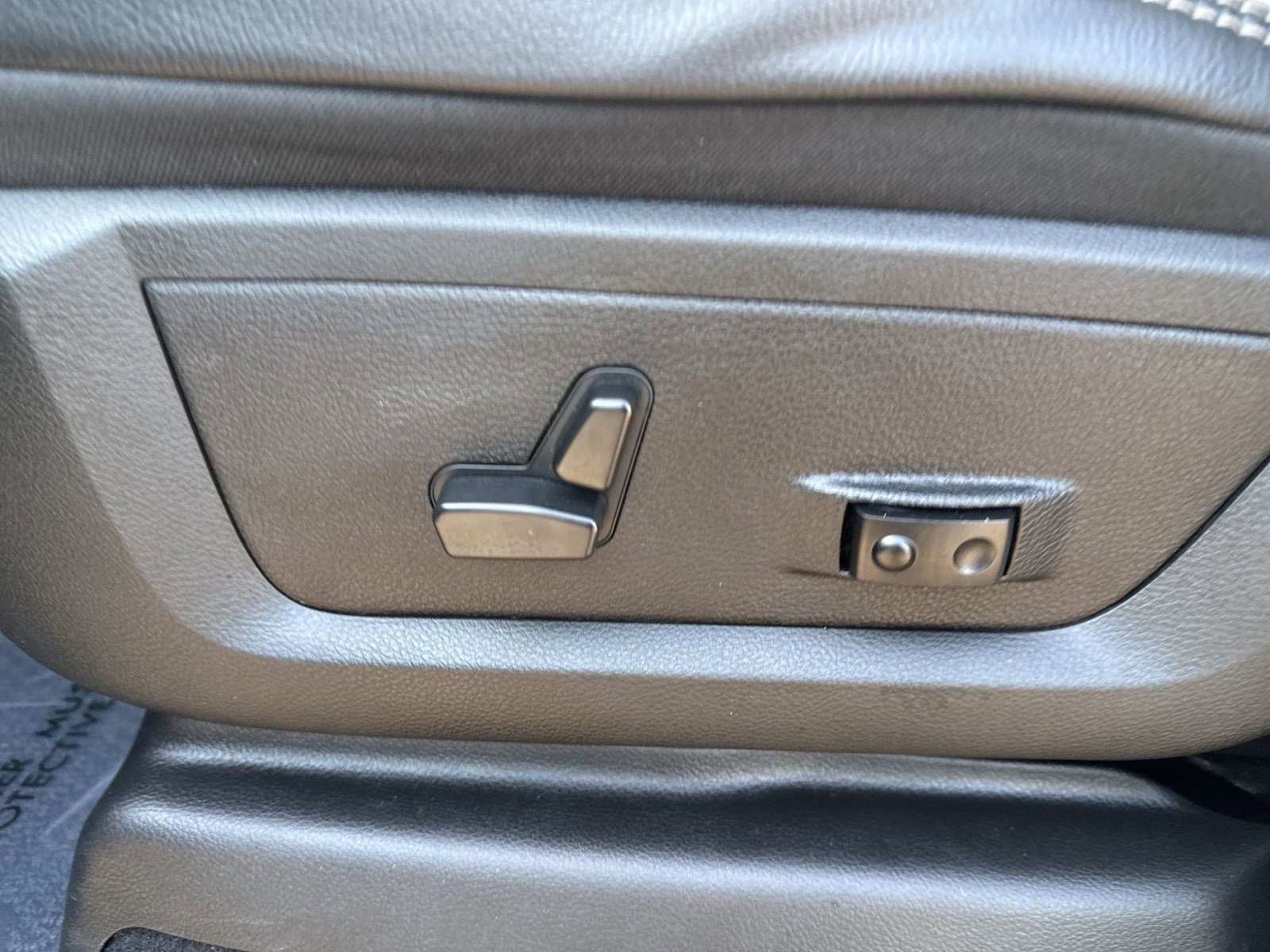 Used 2024 RAM 2500 Laramie w/ Night Edition image 13