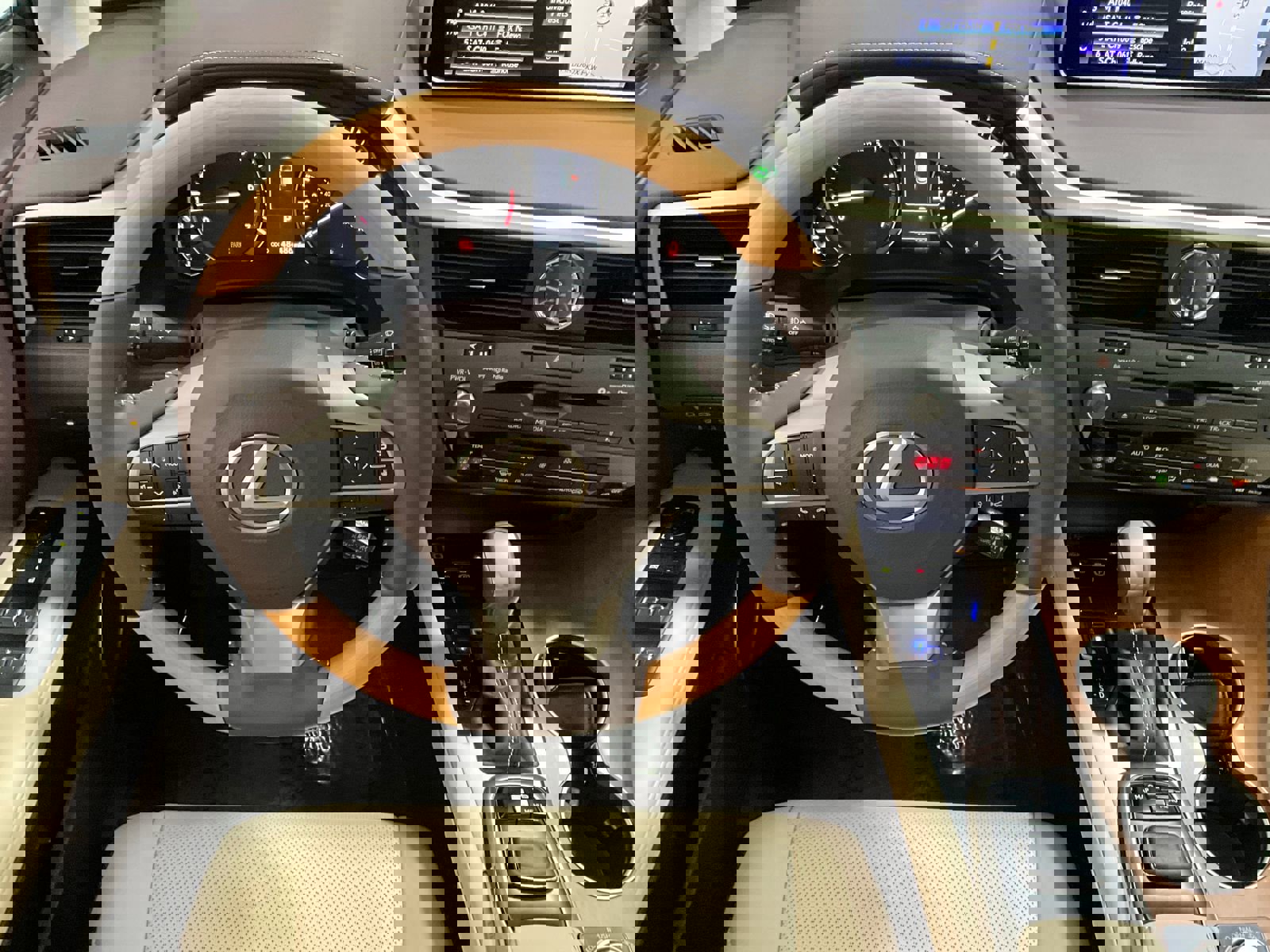 Used 2019 Lexus RX 350 AWD w/ Navigation Package image 5