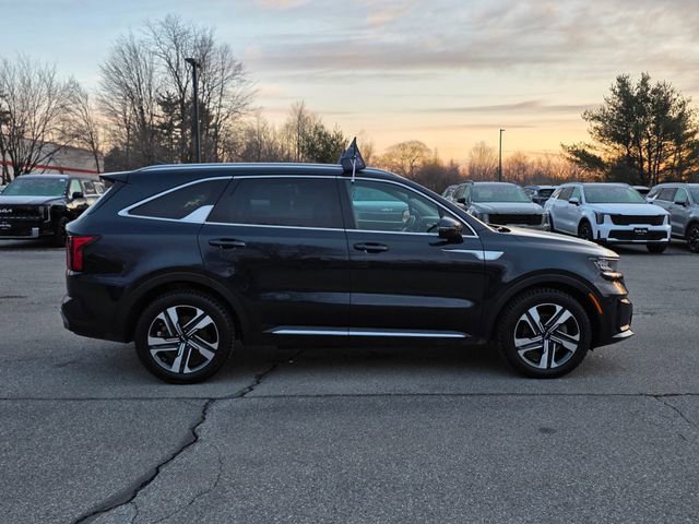 Certified 2023 Kia Sorento EX image 9