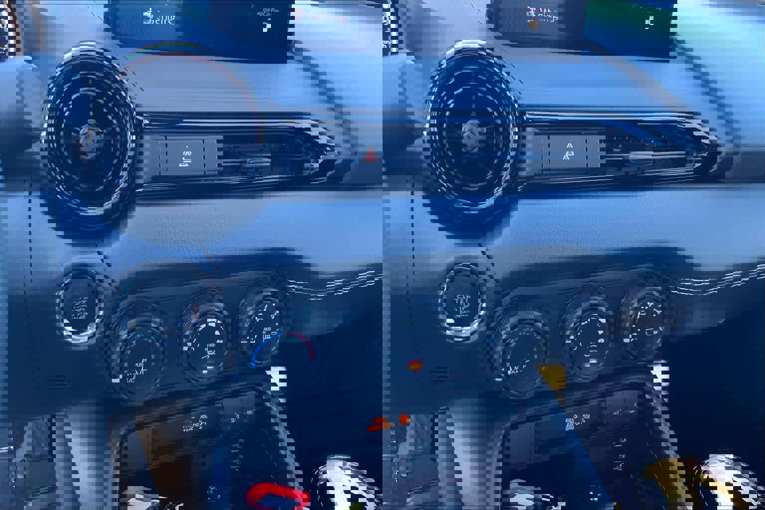 New 2025 MAZDA MX-5 Miata Club image 16