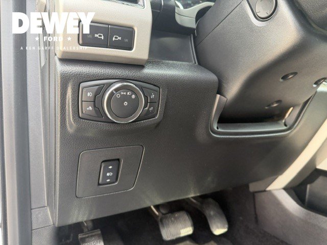 Used 2017 Ford F150 Lariat w/ Equipment Group 502A Luxury AWD/4WD image 13