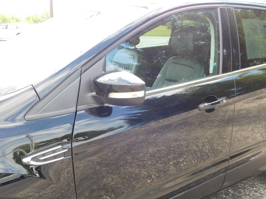 Used 2017 Ford Escape Titanium FWD image 11