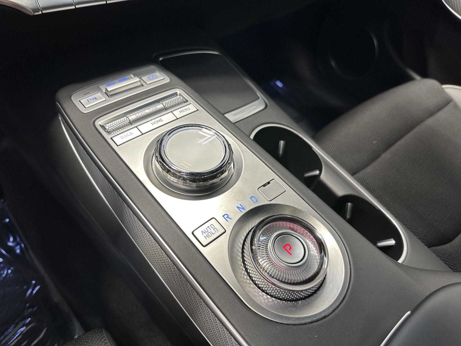 Used 2024 Genesis GV70 3.5T Sport AWD/4WD image 27