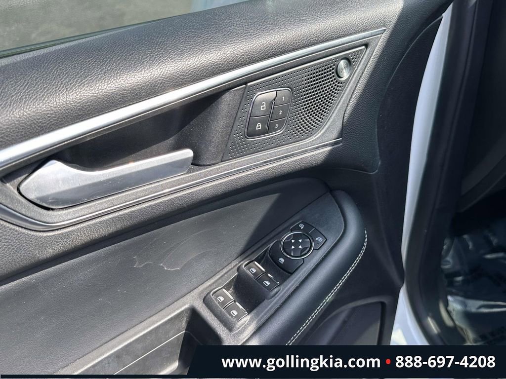 Used 2021 Ford Edge ST w/ Equipment Group 401A AWD/4WD image 16