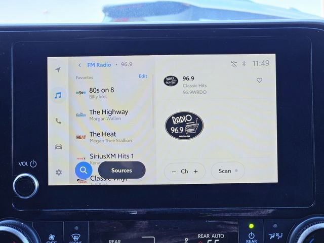 Used 2024 Toyota Highlander LE image 23