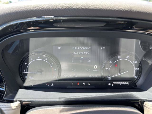 Used 2022 Lincoln Corsair AWD w/ Premium Package image 34