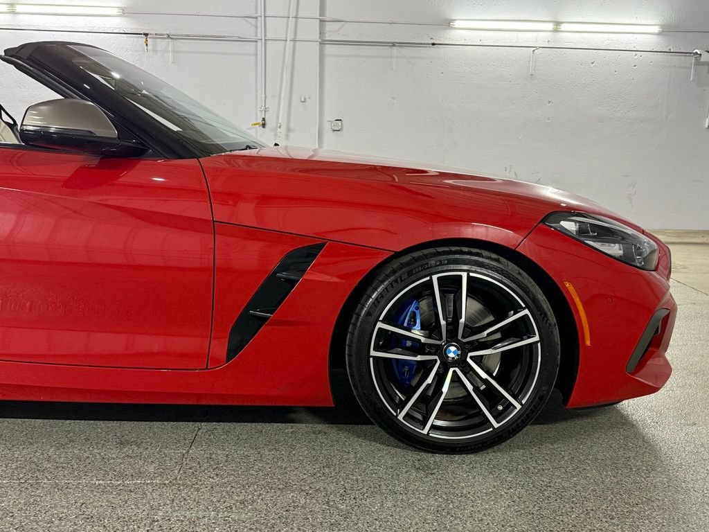 Used 2022 BMW Z4 M40i w/ Premium Package RWD image 4
