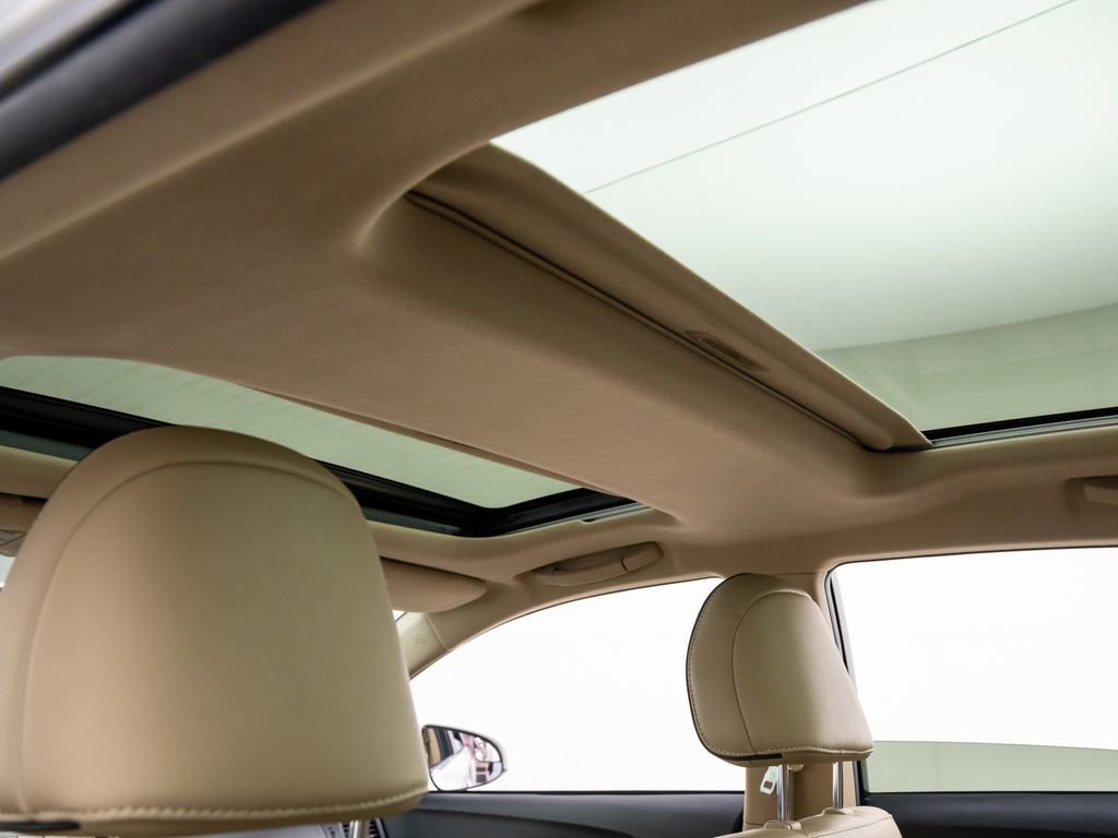 Used 2013 Toyota Venza XLE image 18