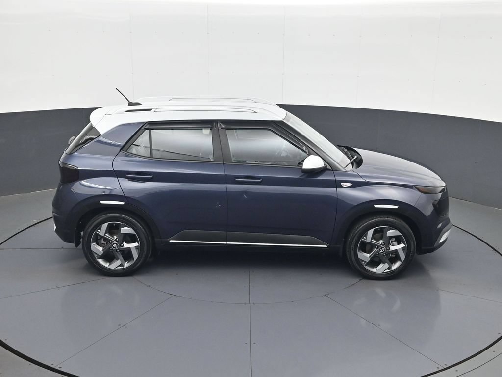 Certified 2024 Hyundai Venue Limited FWD image 16