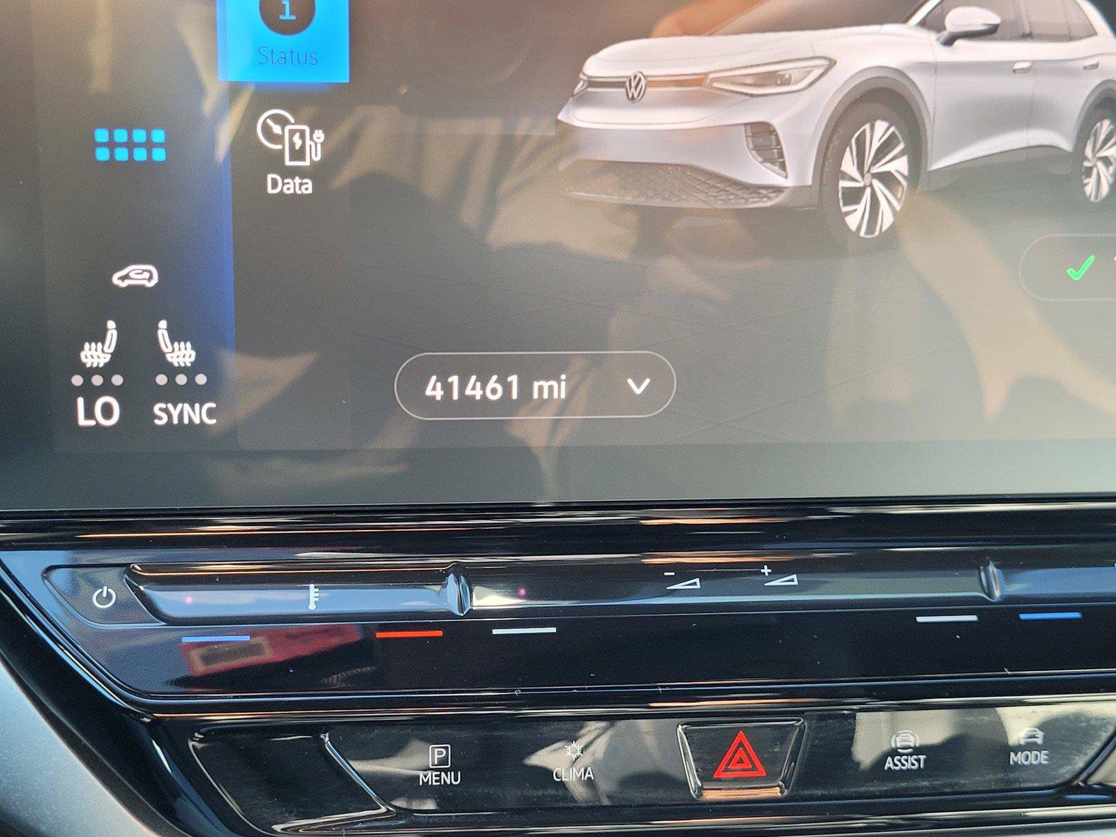 Certified 2023 Volkswagen ID.4 Pro AWD/4WD image 30