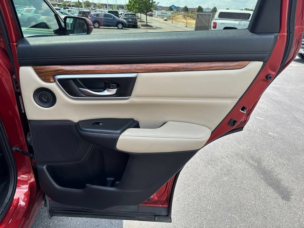 Used 2017 Honda CR-V Touring image 38