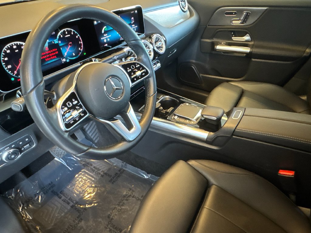 Used 2021 Mercedes-Benz GLA 250 4MATIC image 11