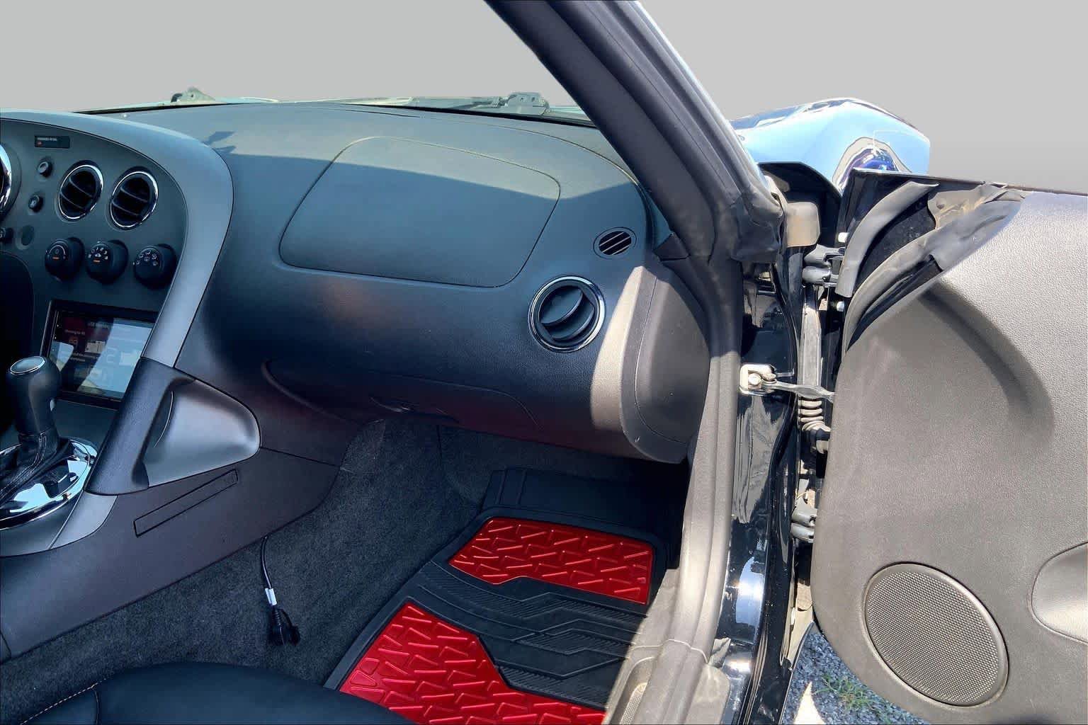 Used 2007 Pontiac Solstice Convertible w/ Premium Package RWD image 16