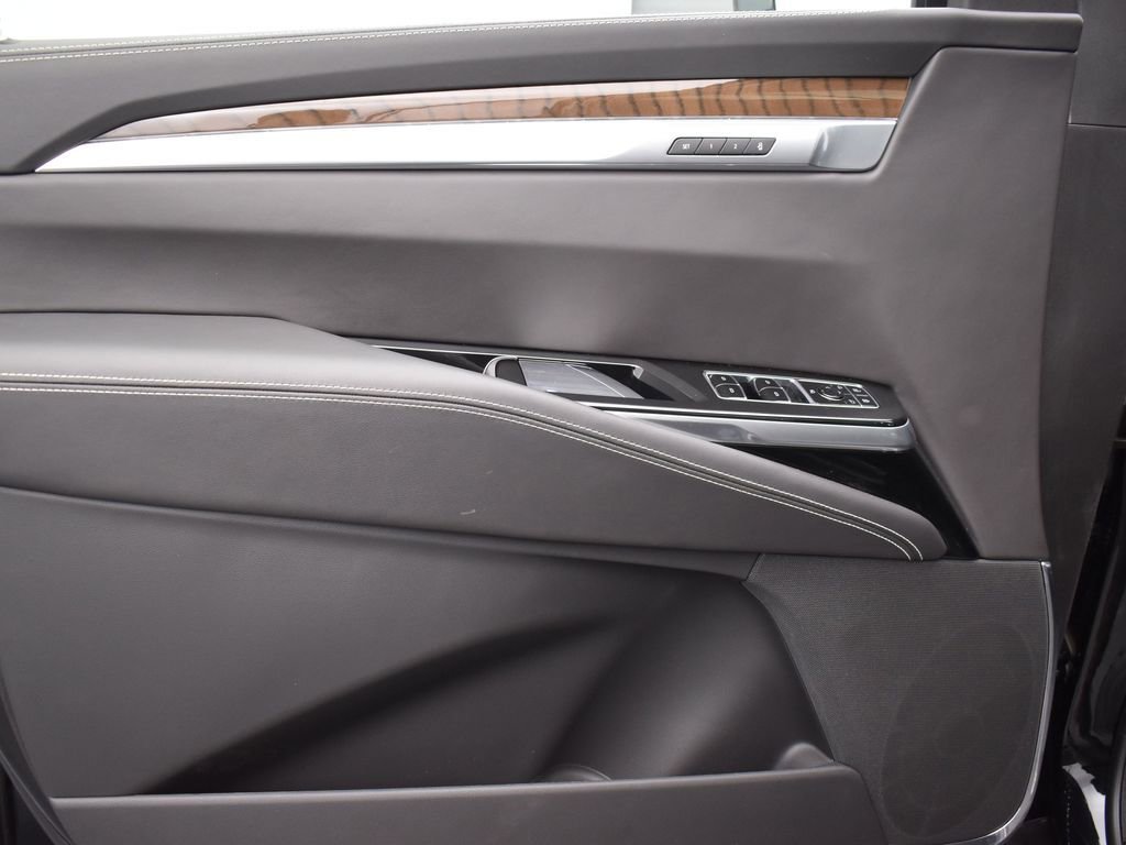 Certified 2026 Cadillac Escalade ESV Platinum Sport w/ LPO, ONYX Package image 11