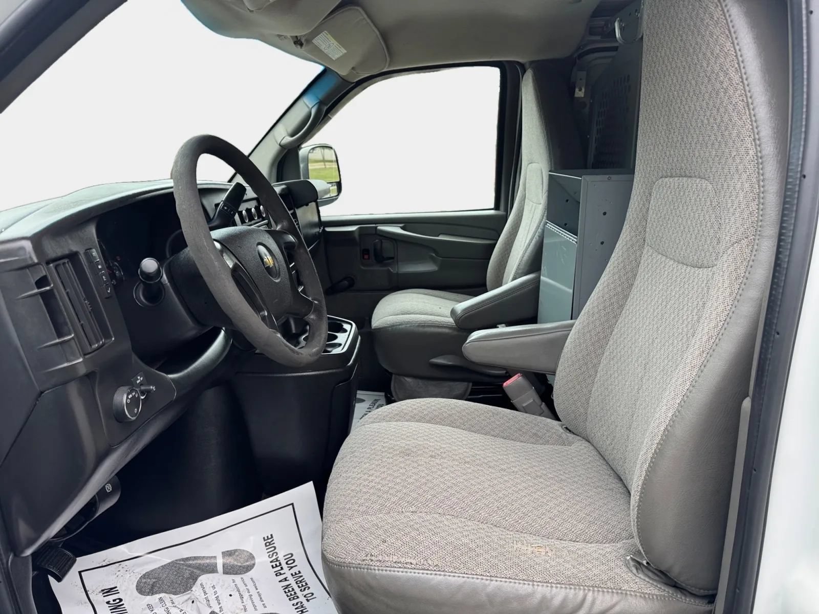 Used 2012 Chevrolet Express 2500 RWD image 9