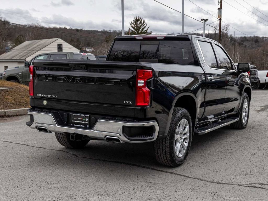 Used 2022 Chevrolet Silverado 1500 LTZ image 4