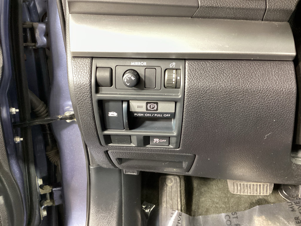 Used 2014 Subaru Outback 2.5i Premium w/ Moonroof Package AWD/4WD image 20