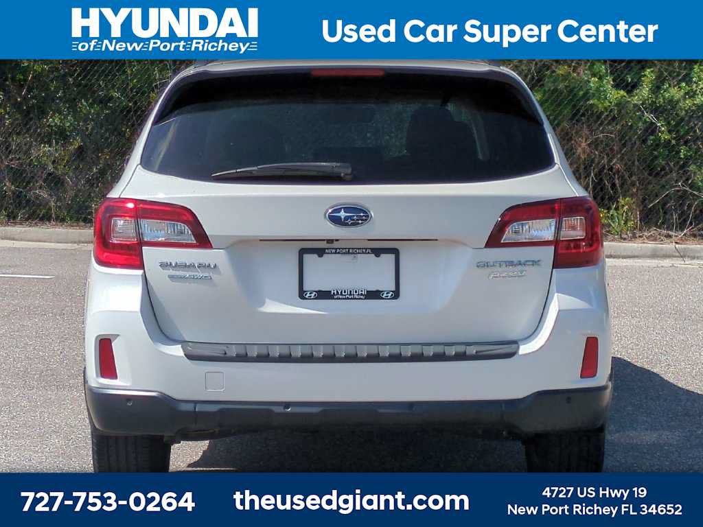 Used 2017 Subaru Outback 2.5i Touring w/ Popular Package #5A AWD/4WD image 4