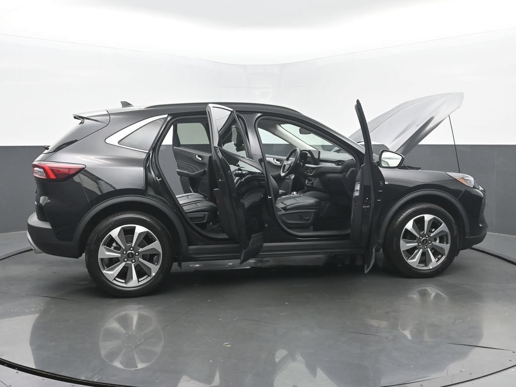 Used 2025 Ford Escape Platinum AWD/4WD image 58