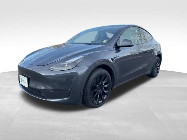 Used 2023 Tesla Model Y Long Range image 3