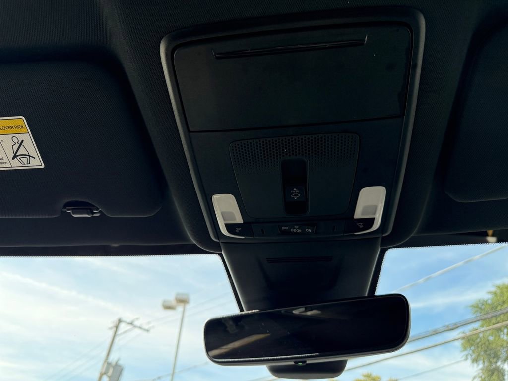Used 2025 Honda CR-V Sport-L image 18